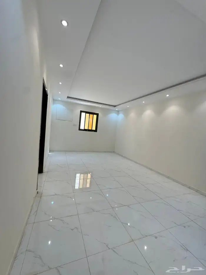 عمارة للبيع حي العاقول 5 شقق كل شقة 5 غرف جديده قرصه 7