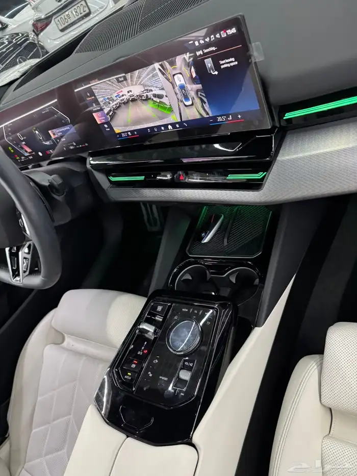 مملوكة لدي العصيمي قيد الشحن _ BMW 520i MKIT _2024 4