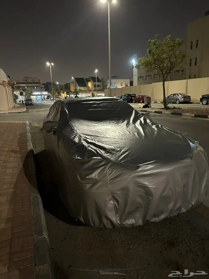 للبيع طربال bmw الفئة 7 2