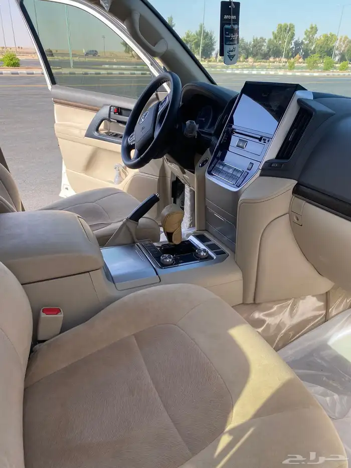لاندكروزر GXR 2019 تورنق 4
