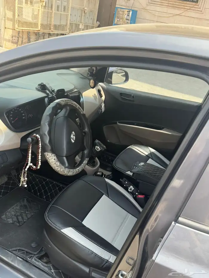 for sale hyndai grand i10 like new 4