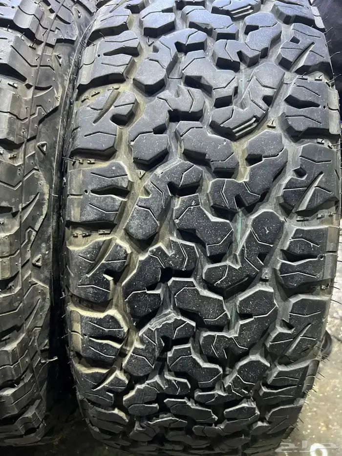 جنوط فيول مع كفرات ودواي نص حجري مقاس 285 70 17 7