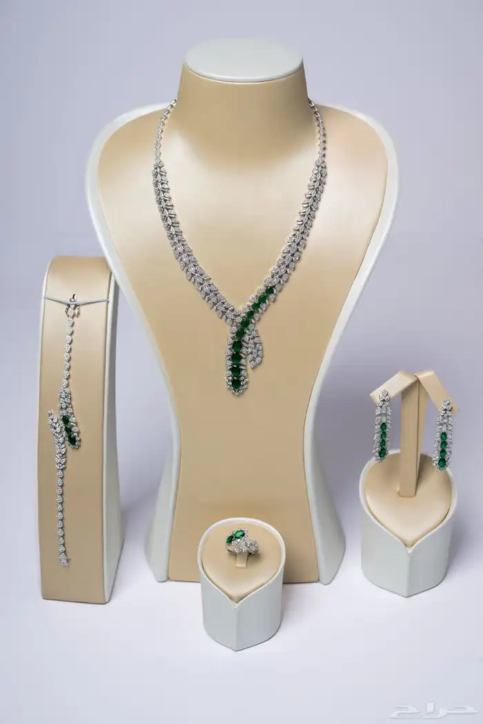 انا مصور متواجد في الرياض لتغطيه الفعاليات وجميع المناسبات 1