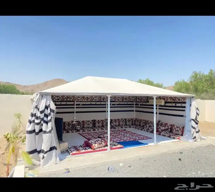 بيت شعر على هيكل حديد بدون أطنان وعمدان 1