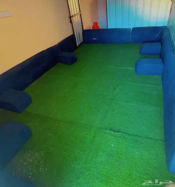 مخاد مع اربع مراكي 5 4 0