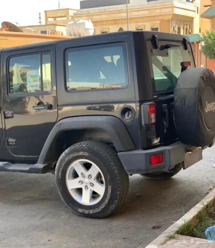 رنجلر 2017 أسود أربع أبواب 2