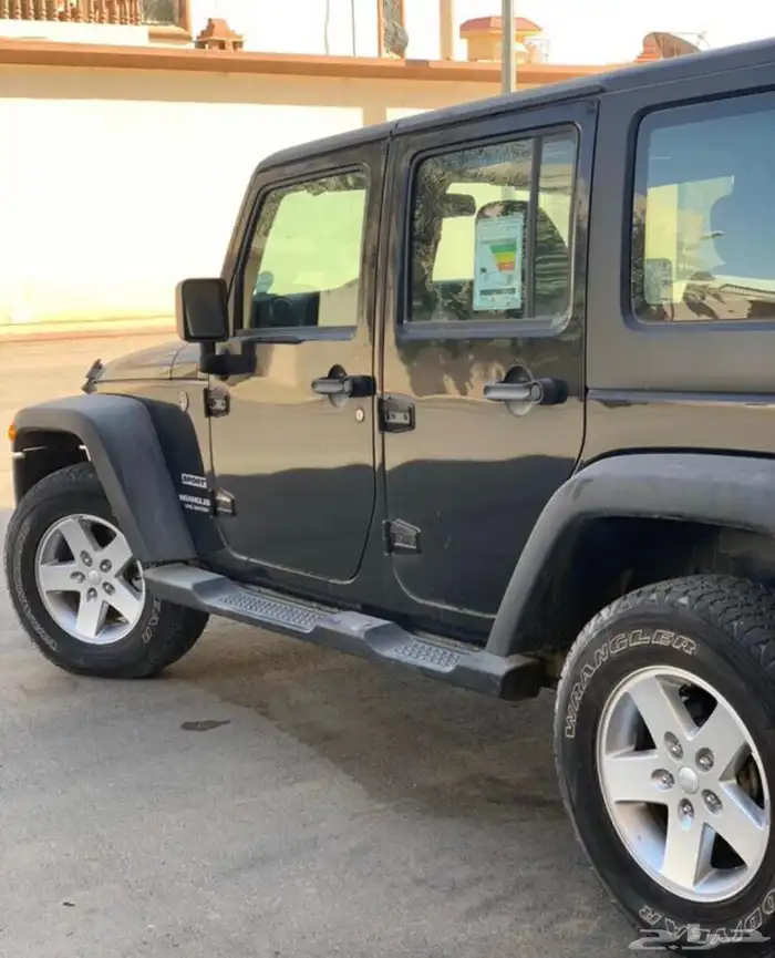 رنجلر 2017 أسود أربع أبواب 40