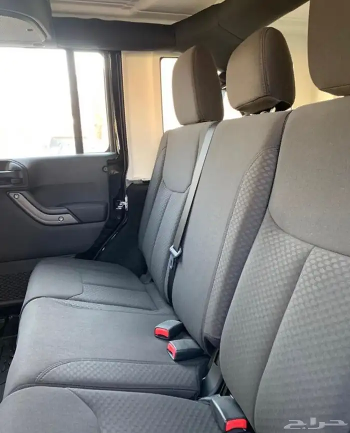 رنجلر 2017 أسود أربع أبواب 19