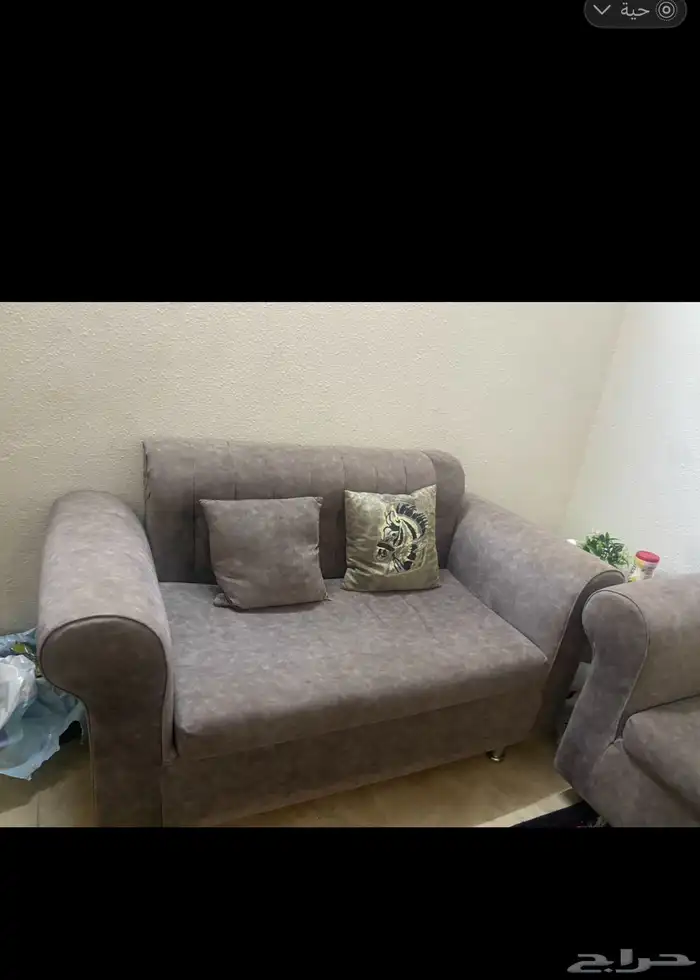 كنب استعمال نظيف كنبتين كبيرة. وكنبه وسط. وكنبتين صغيرة 1