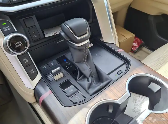 تويوتا GXR4 ديزل وبنزين 2025 لؤلؤي بطاقه جمرك 1