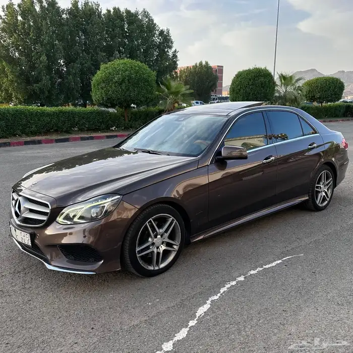 مرسيدس E300 2