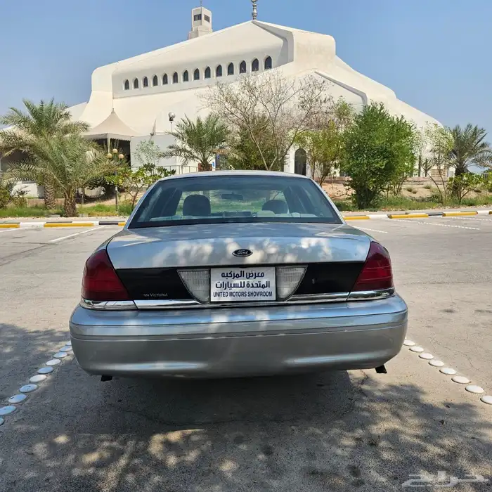 كراون فكتوريا 2004 5
