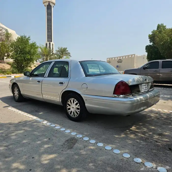 كراون فكتوريا 2004 4