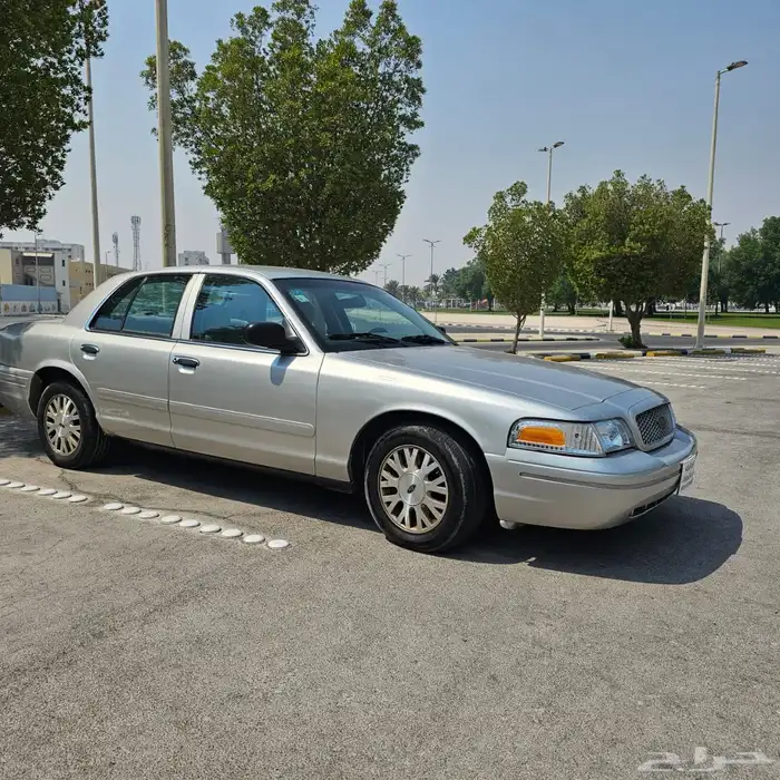 كراون فكتوريا 2004 2