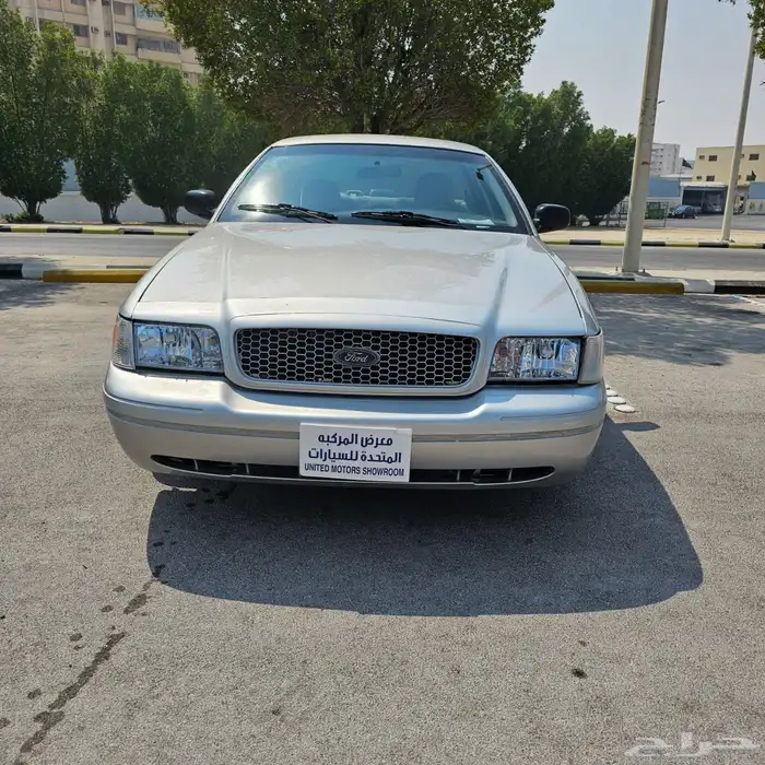 كراون فكتوريا 2004 0