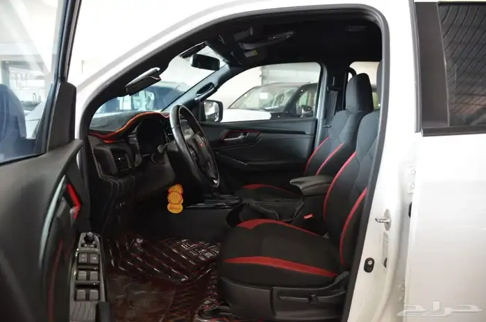 ايسوزو ديماكس GT 2023 7