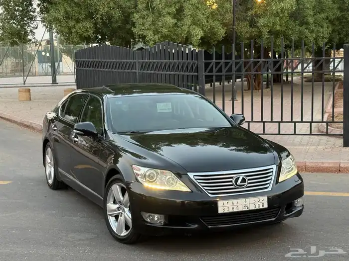 لكزس LS460L 2011 (( بحالة ممتازة )) 13