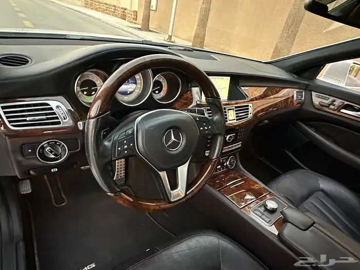 مرسيدس CLS350 2014 مخززن 47