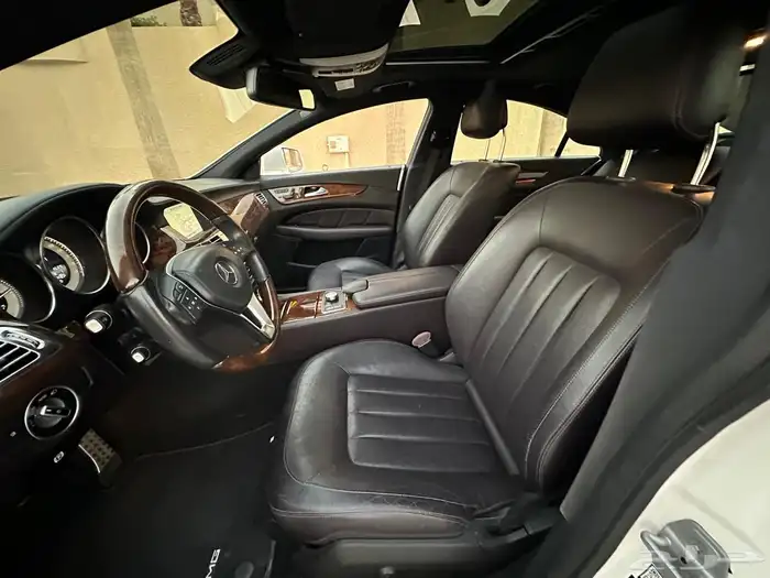 مرسيدس CLS350 2014 مخززن 43