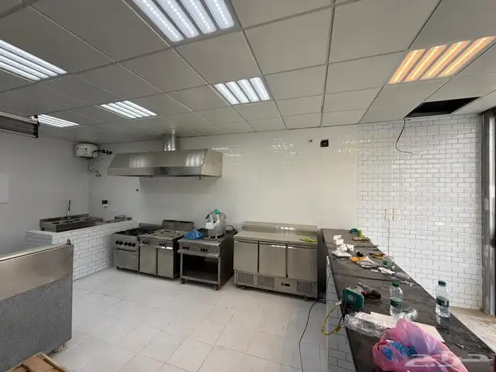 3 افران و 1 قلايه مطعم بحالة ممتازه جدا شبه جديده 0