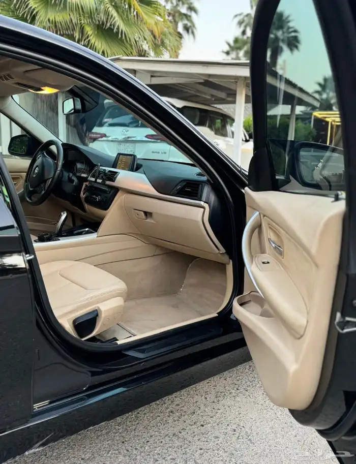 سيارة bmw 320i موديل 2014 السيارة 5