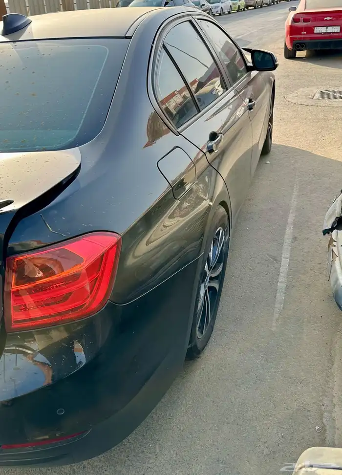 سيارة bmw 320i موديل 2014 السيارة 0