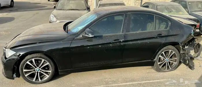 سيارة bmw 320i موديل 2014 السيارة 3