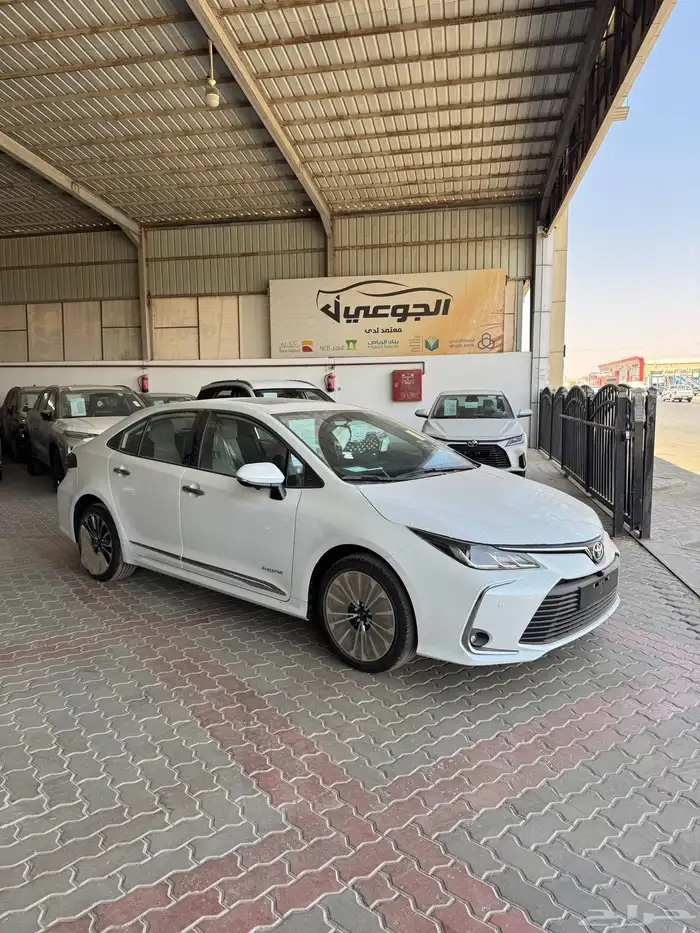 تويوتا كورلا XLI مطور فتحة بنزين 2025 1