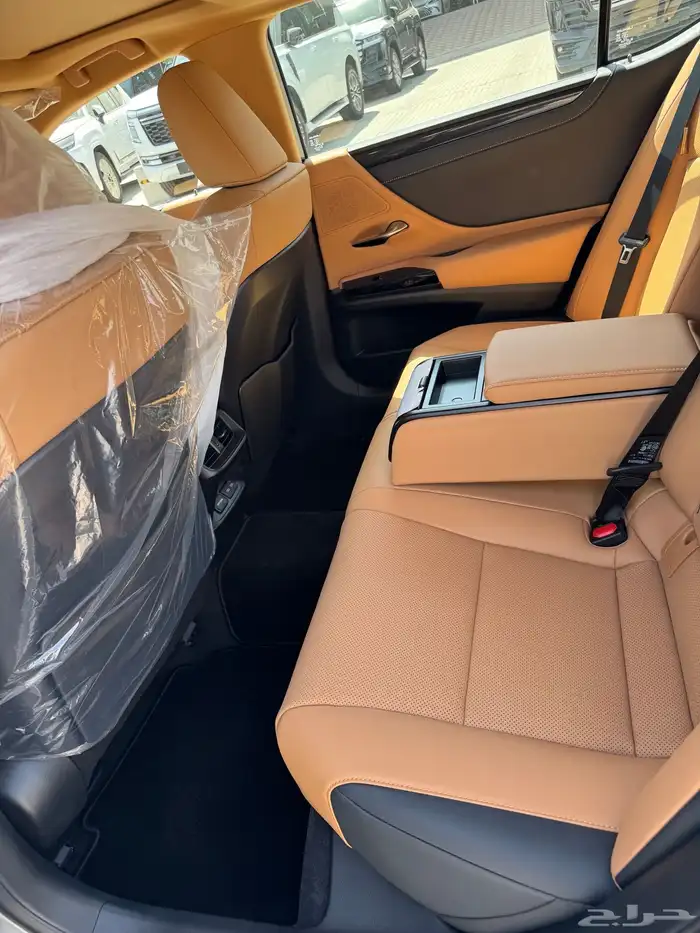 لكزس 2025 بريمي ES350 AA كاش واقساط 8