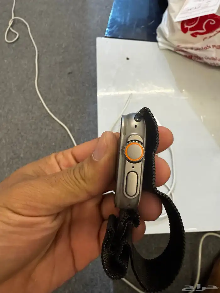 ساعه ابل الترا 2