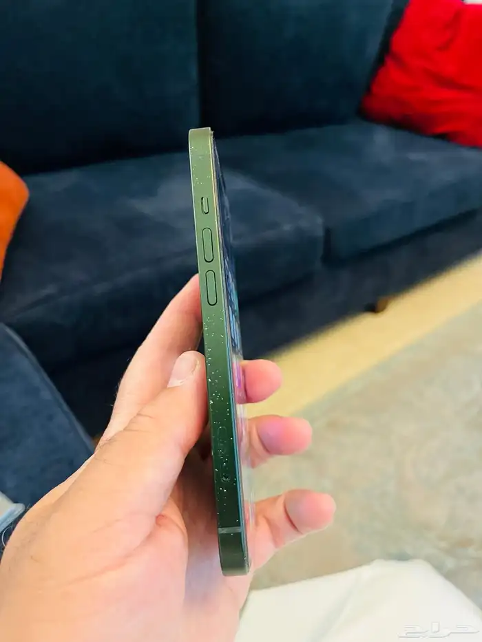 ايفون 13 6