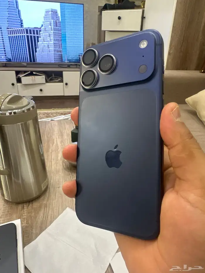 17pro max 256GB مستعمل يومين لون ازرق 0
