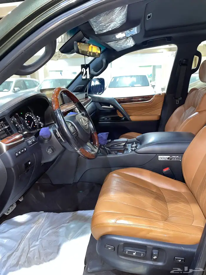 للبيع لكزس LX570 بلاك اديشن 2021 خليجي عداد 143 الف 10