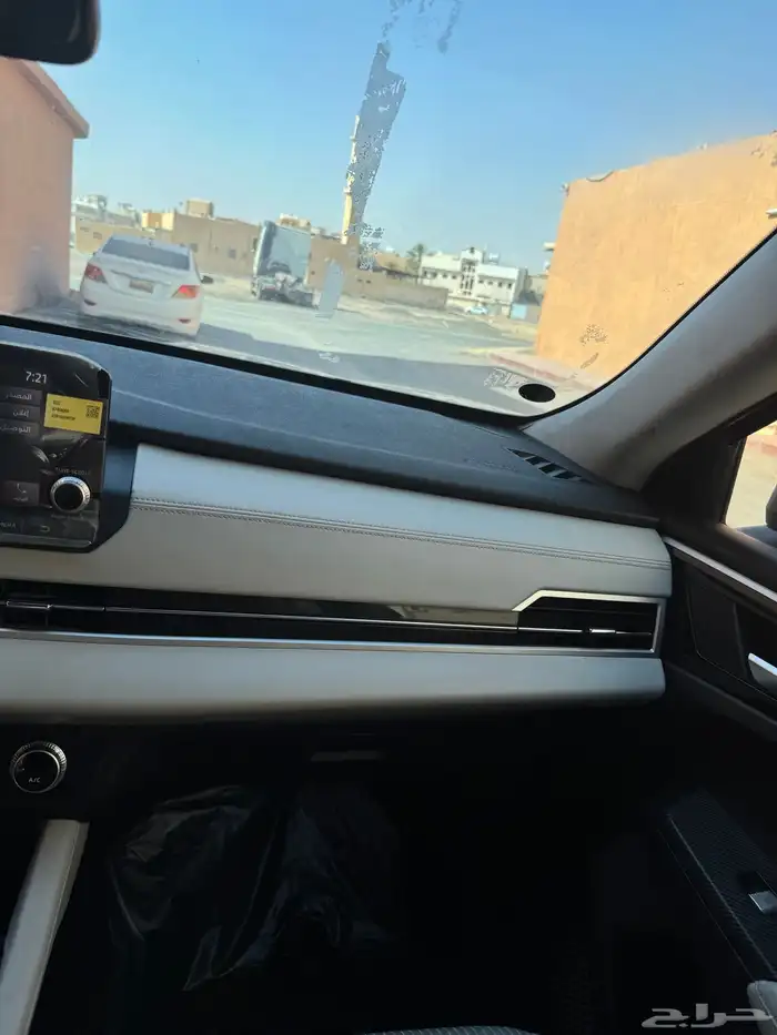 اوتلاندر 2023 14