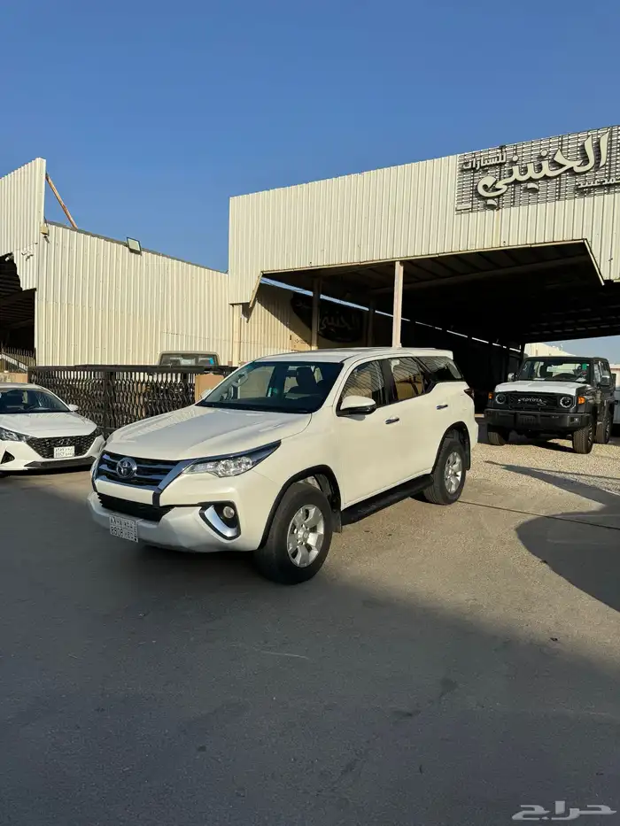 تويوتا فورتشنر 2019 ديزل سعودي عداد 333000 اللون ابيض 0