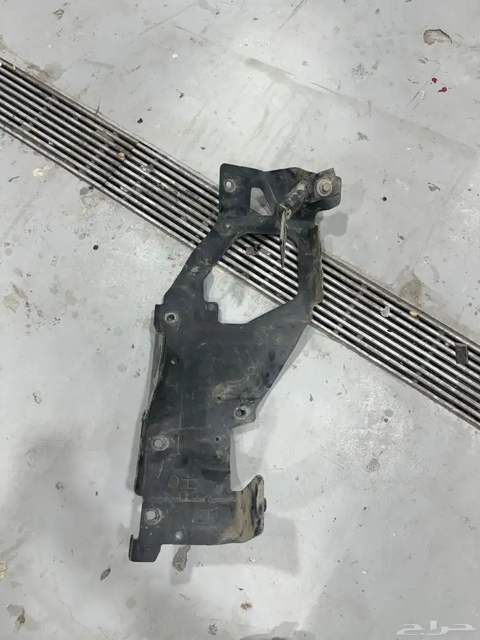 طقم عظمات وكالة صدام سييرا من 2019 الى 2022 نظيفة 0