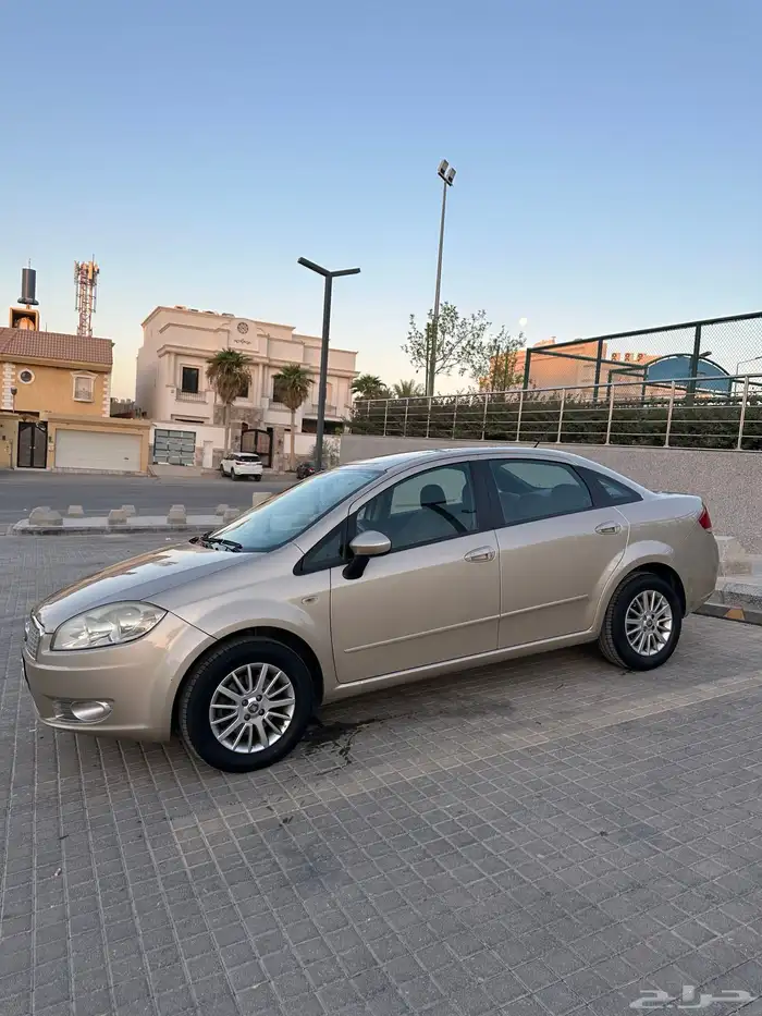 فيات لينيا Fiat Linea 2013 3