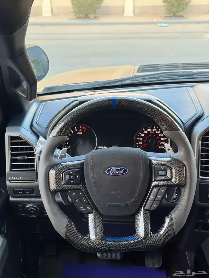 Ford Raptor 8