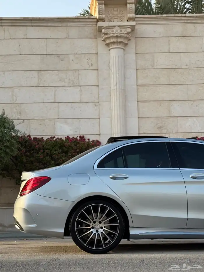 c200 AMG نظيف 2015 7