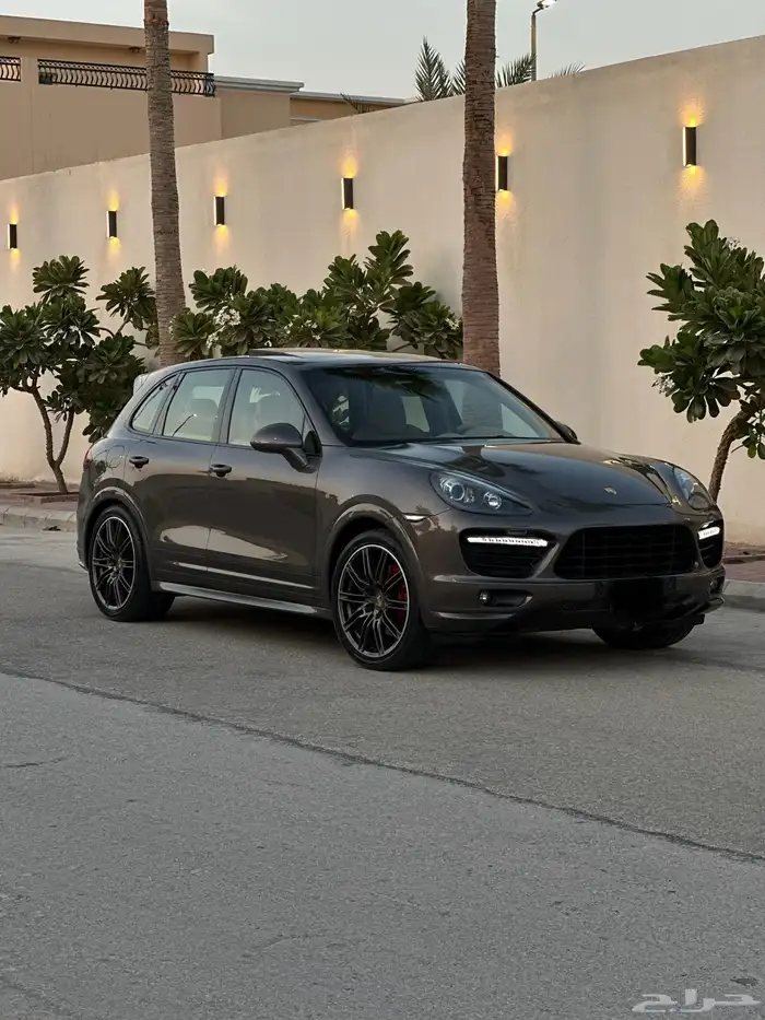 كايين GTS 2013 عداد قليل 1