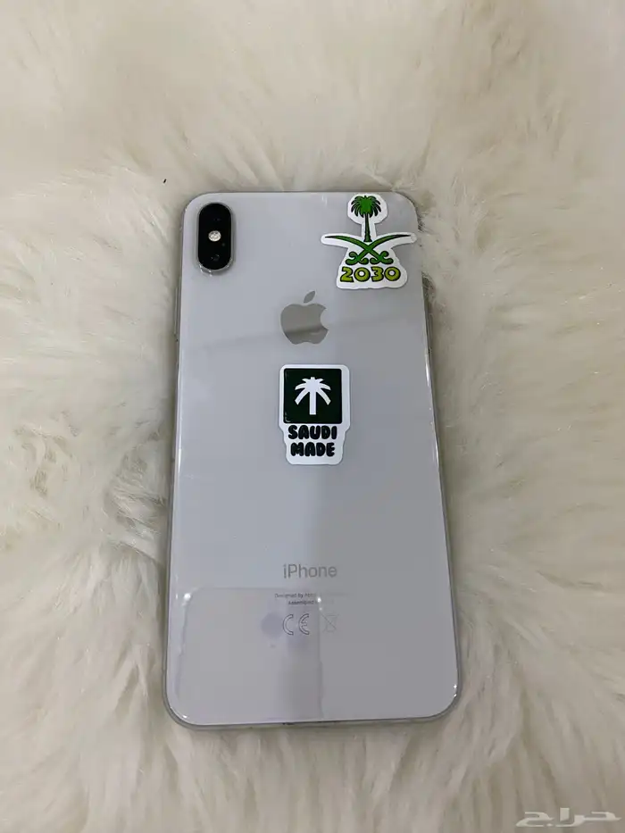 ايفون xs max 1