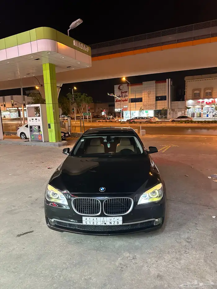 بي ام دبليو 750 2011 0