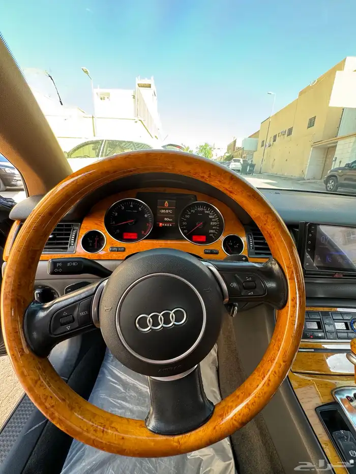 للبيع اودي 2005 A8L V8 2