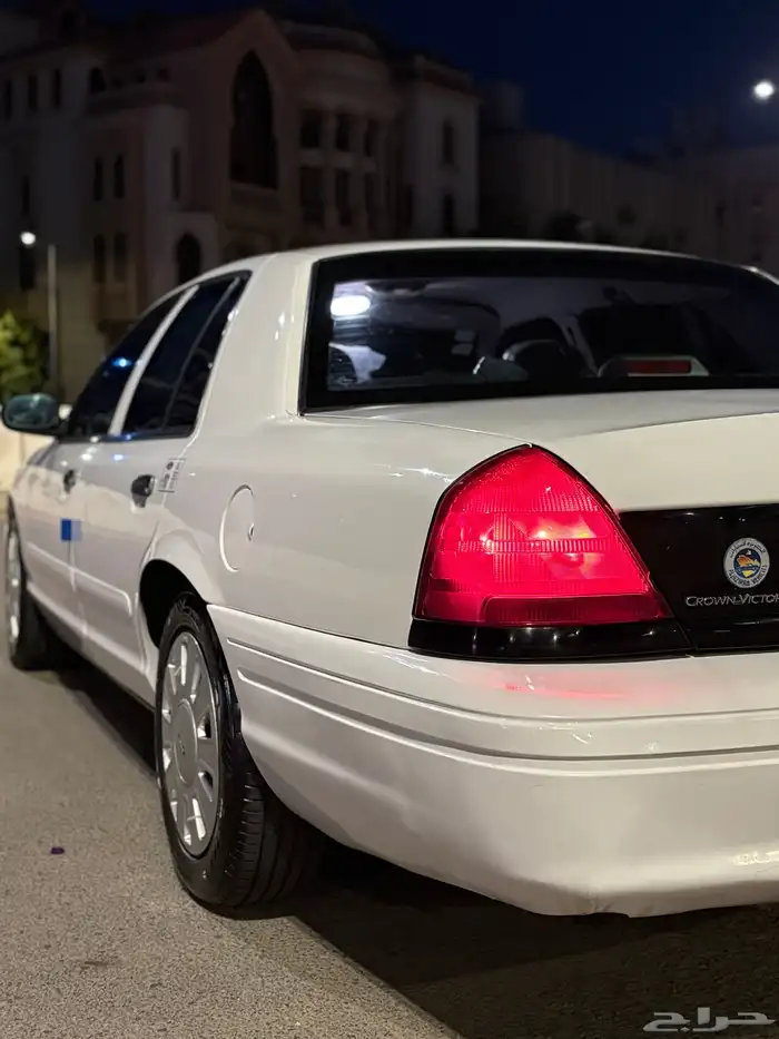 فورد فكتوريا 2003 بوليسي 4