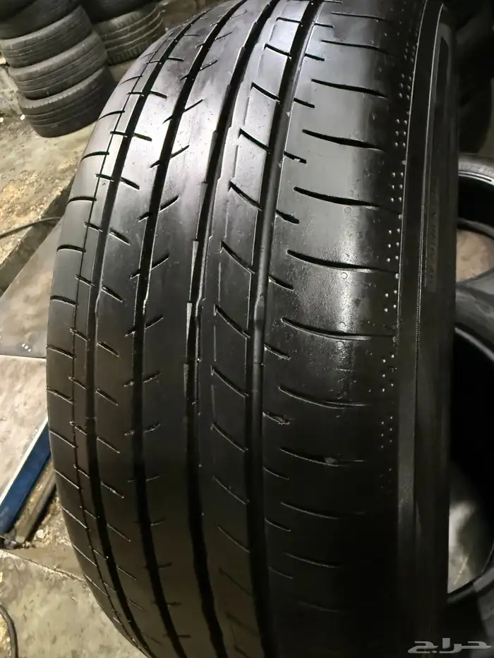 4طقم كفرات يوكوهاما ياباني مقاس الكفرات 215 55 17 4