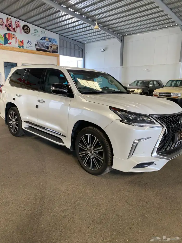 لكزس LX570 2018 سعودي 2
