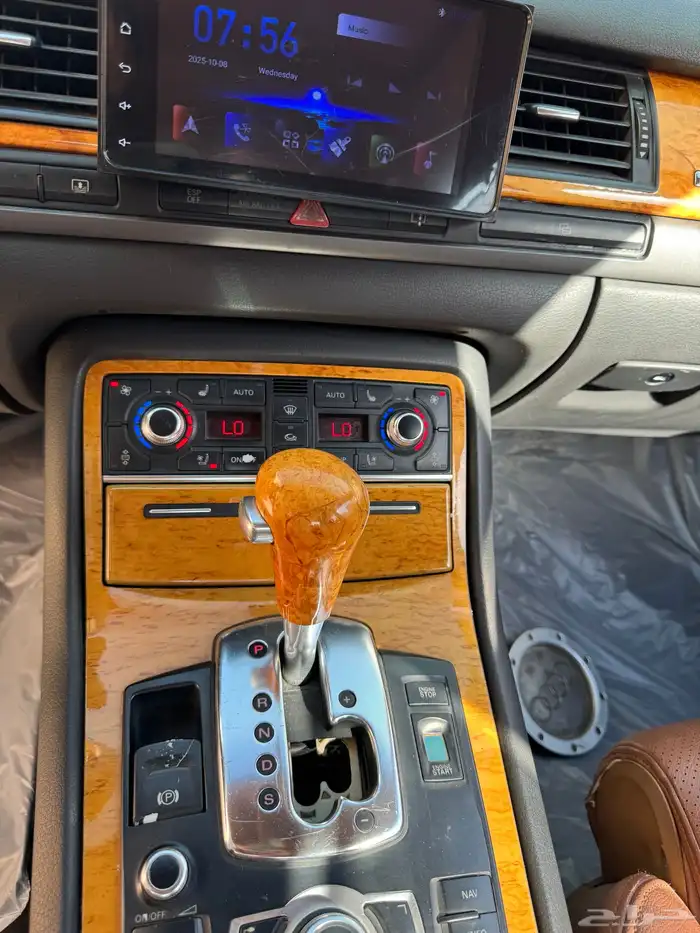 للبيع اودي 2005 A8L V8 1