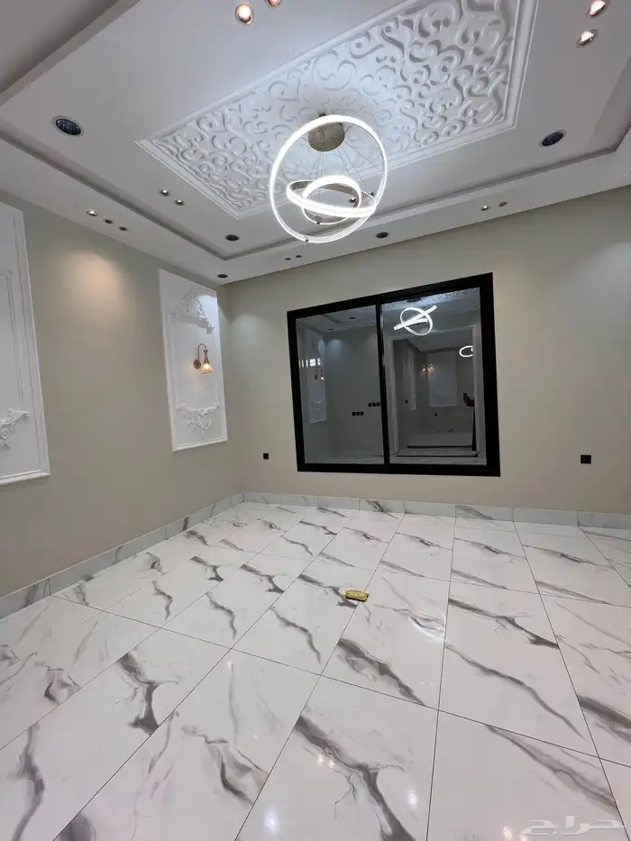 ارواف بمدخل سيارة مساحه واسعه طريق الثمانين خميس مشيط 750 17