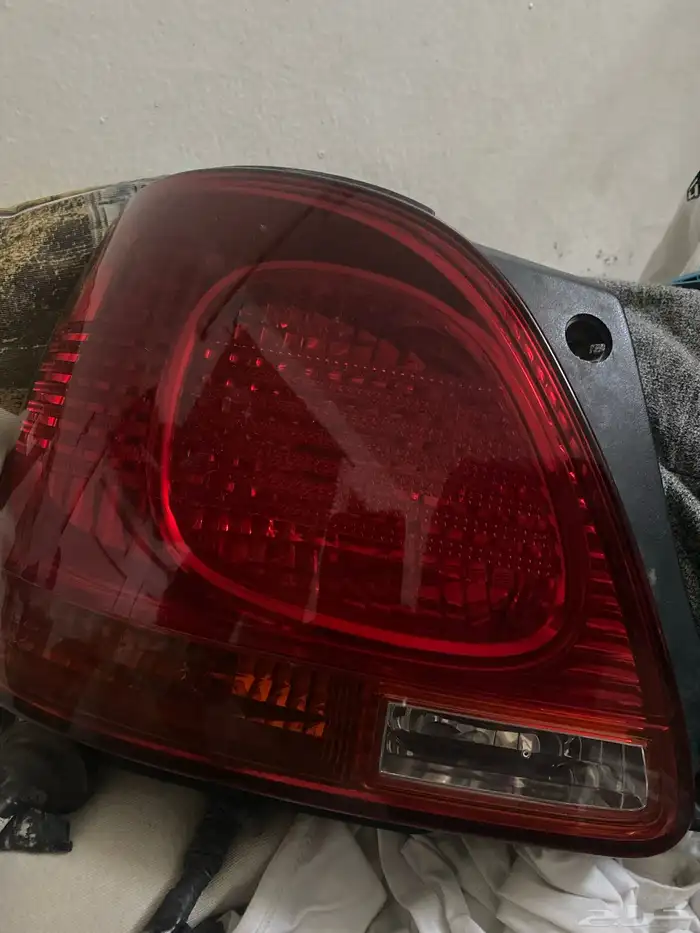 اسطب خلفي يسار لكزس gs من موديل 98 الى 2004 0