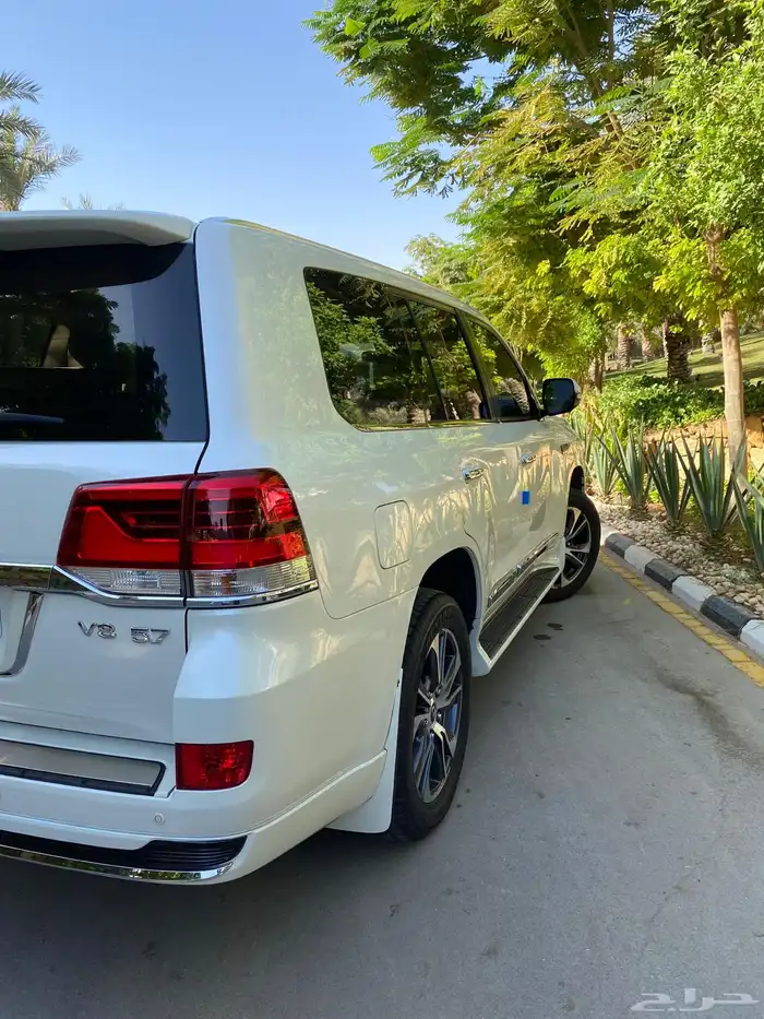لاندكروزر GXR2 2020 10